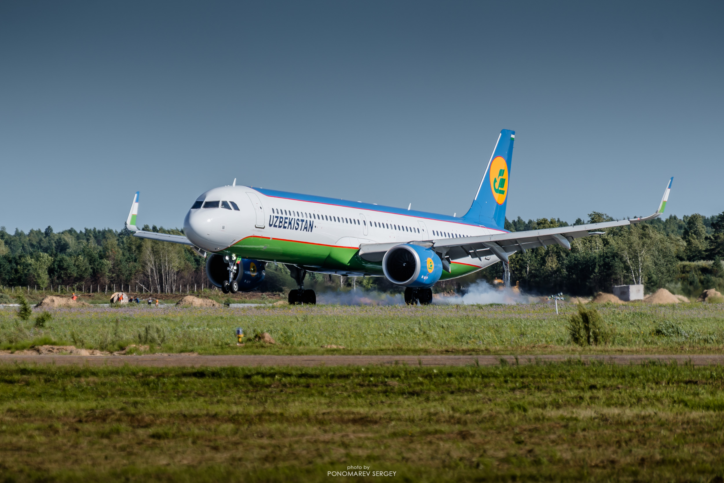 Рейс ташкент хабаровск. Авиакомпании Узбекистана. A-320-251neo uk32027 Uzbekistan Airways. Новопсков рейс Ташкент. Полеты с Благовещенска в Вьетнам.